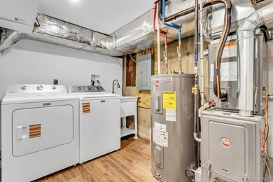 Completely Reimagined Designer Home - Gut Renovated to the Studs - photo 24