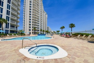 Beautiful 3 bedroom, 3 bath residence (with private parking spot - photo 36