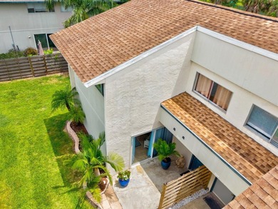 (private lake, pond, creek) Condo For Sale in Sarasota Florida