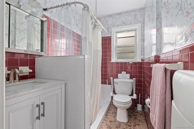 Solid Sprawling 3 Bedroom, Brick Ranch with full basement - photo 12
