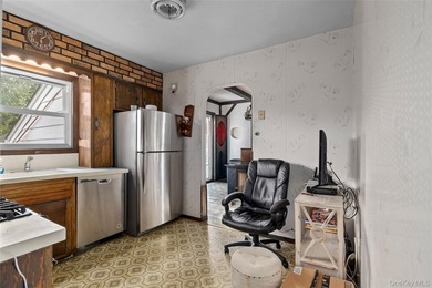 Solid Sprawling 3 Bedroom, Brick Ranch with full basement - photo 13