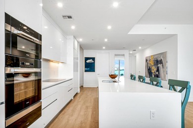 Exceptional, fully furnished 3bedroom, 3.5 bathroom residence at - photo 13