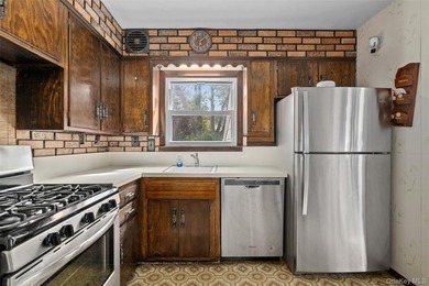 Solid Sprawling 3 Bedroom, Brick Ranch with full basement - photo 15