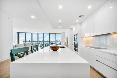 Exceptional, fully furnished 3bedroom, 3.5 bathroom residence at - photo 16