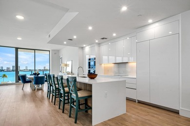 Exceptional, fully furnished 3bedroom, 3.5 bathroom residence at - photo 17