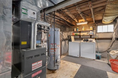 Solid Sprawling 3 Bedroom, Brick Ranch with full basement - photo 19