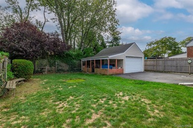 Solid Sprawling 3 Bedroom, Brick Ranch with full basement - photo 23