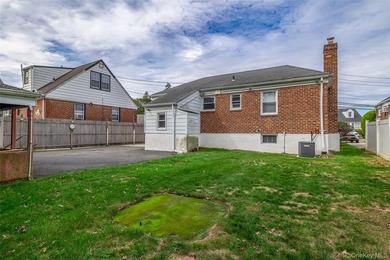 Solid Sprawling 3 Bedroom, Brick Ranch with full basement - photo 25