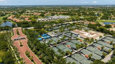 Updated 3-bedroom, 2.5-bath Cedar Cay residence on a premier - photo 32