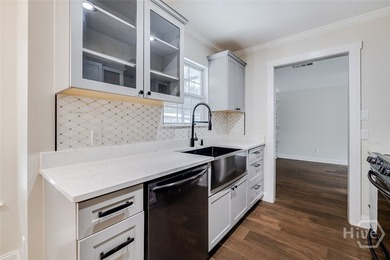 NEW ROOF - NO HOA - MOVE-IN READY! This beautifully updated - photo 9