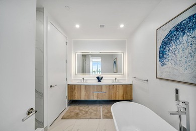 Exceptional, fully furnished 3bedroom, 3.5 bathroom residence at - photo 39
