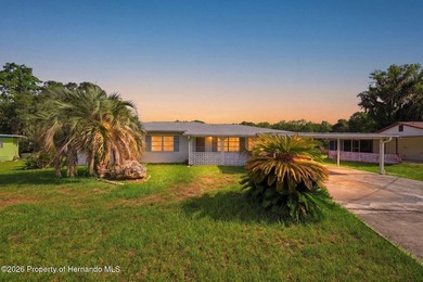 Lake Spivey Home For Sale in Iverness Florida