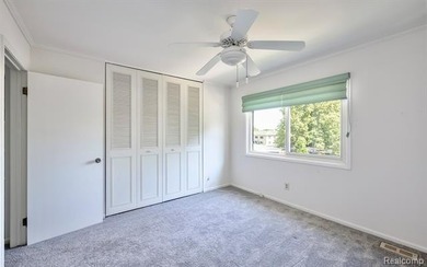 Highly desirable 2-bedroom, 2-bath Foxcroft condo in a fantastic - photo 12