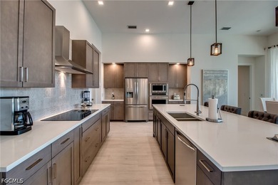 Luxurious Southern facing Gulf Access property overlooking extra - photo 17