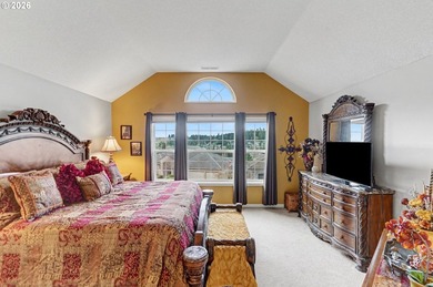 Welcome to this spacious and inviting 4 bed/ 2.5 bath home - photo 27