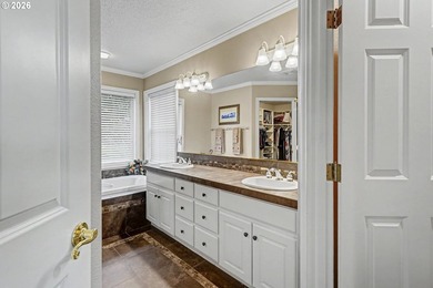Welcome to this spacious and inviting 4 bed/ 2.5 bath home - photo 30