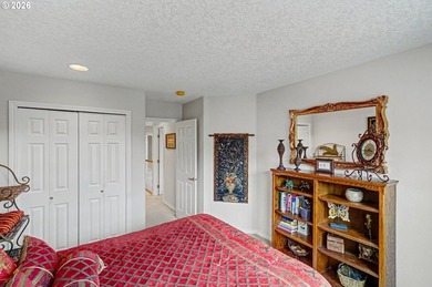 Welcome to this spacious and inviting 4 bed/ 2.5 bath home - photo 39