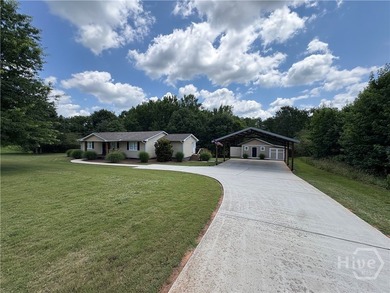 Completely renovated and truly move-in ready, this charming home - photo 5