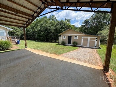 Completely renovated and truly move-in ready, this charming home - photo 7