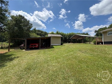 Completely renovated and truly move-in ready, this charming home - photo 10