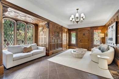 Perched above the Hudson River on 3.5 gated acres in the heart - photo 6