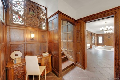 Perched above the Hudson River on 3.5 gated acres in the heart - photo 10