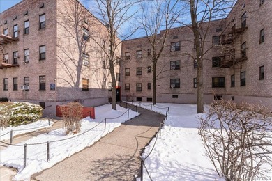 PRICE IMPROVEMENT. Cozy apartment 1 Bedroom apartment in the - photo 11
