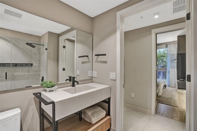 Bring your Toothbrush! Turn-key Furnished. Like-new Absolutely