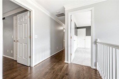 Welcome home to this beautifully updated Craftsman-style - photo 21