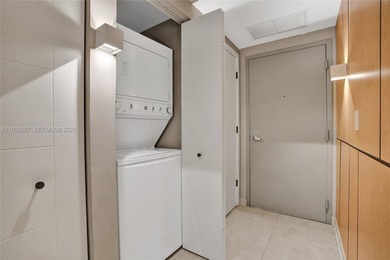 Bring your Toothbrush! Turn-key Furnished. Like-new Absolutely