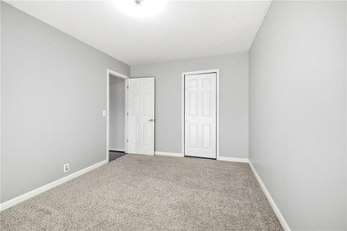 Welcome home to this beautifully updated Craftsman-style - photo 35