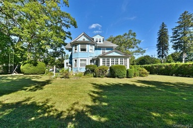 Set on a peaceful, tree lined street in Freeport, this arts and - photo 36