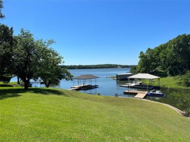 Moss Lake Home For Sale in Gainesville Texas