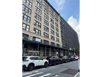 Prime commercial condo unit located in the heart of - photo 1