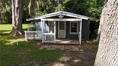 Welcome to this two bedroom, one bath home nestled on a generous - photo 4