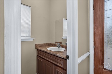 Looking to add a cash-flowing property to your portfolio? This - photo 7