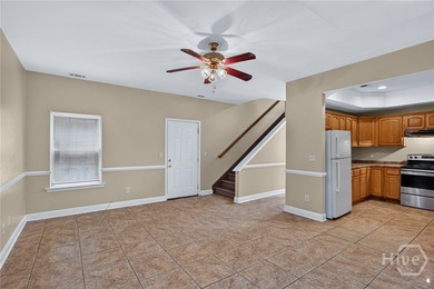 Looking to add a cash-flowing property to your portfolio? This - photo 8