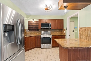 Don't miss this well-located 2-bedroom, 2-bathroom home just - photo 11