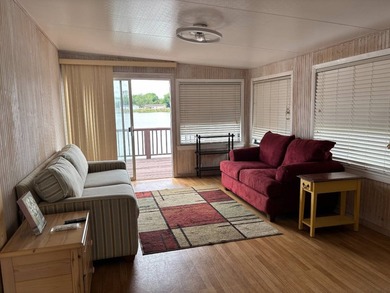 BEAUTIFUL LAKEFRONT HOME WITH PRIVATE DOCK FOR YOUR BOATING AND - photo 12