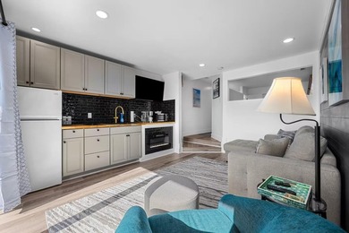 Turnkey and fully renovated 1 bedroom, 1 bath condo located in - photo 13
