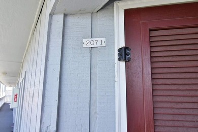 Turnkey and fully renovated 1 bedroom, 1 bath condo located in - photo 19