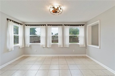 Don't miss this well-located 2-bedroom, 2-bathroom home just - photo 21