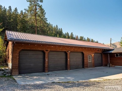 Nestled against the base of the hillside with an expansive view - photo 27