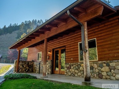 Nestled against the base of the hillside with an expansive view - photo 28