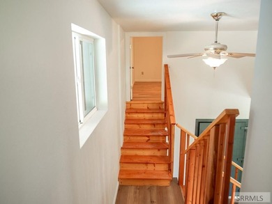 Nestled against the base of the hillside with an expansive view - photo 40