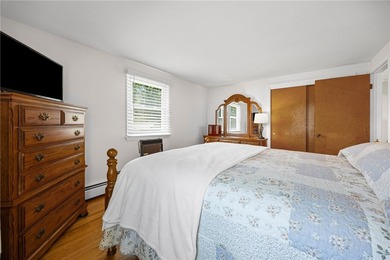 Lovely Webster Split-Level! This beautifully maintained home - photo 12