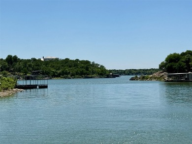Beautifully remodeled lakefront home at 2007 Deepwater Rd. in - photo 3