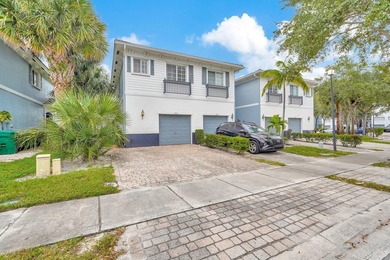 FHA AND VA Approved Lakefront townhouse with peaceful water - photo 16