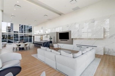 The Altus offers an extra-large two-bedroom home with generous - photo 21