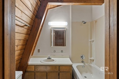SELLER NOW OFFERING TO SPLIT CLOSING COSTS WITH ACCEPTABLE - photo 29